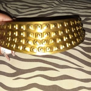 Brass choker